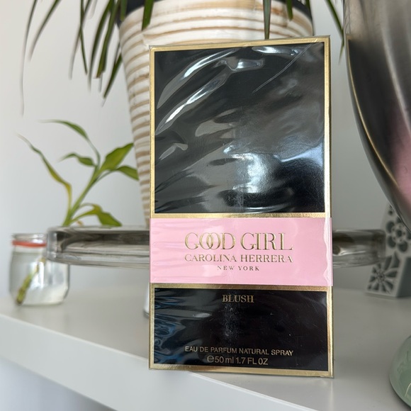 Carolina Herrera Other - Carolina Herrera Good Girl Blush